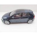 VOLKSWAGEN VW Golf 7 Modellauto blaumetallic 1:18 Norev