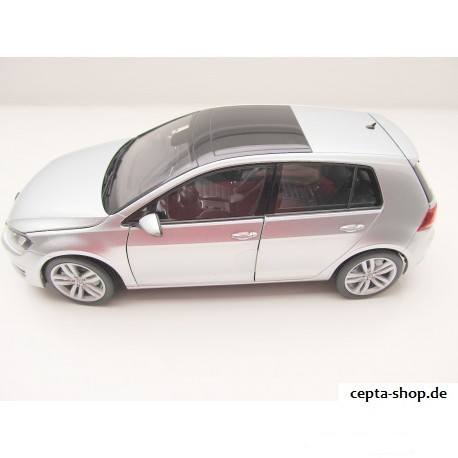 VW Golf 7 silver 1:18