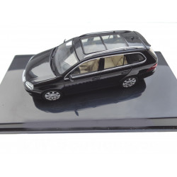 VOLKSWAGEN VW Golf 5 Variant  Autoart in 1:43 deepblack NEW 1K9.099.300.C9X