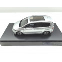 VOLKSWAGEN VW Touran R-Line 1:43 from Spark silver Specialmodel from VW - very rare