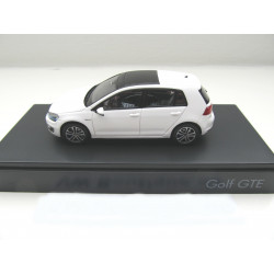 VOLKSWAGEN VW Golf 7 GTE 1:43 5G1.099.300. C9A  white  NEW