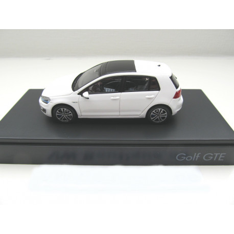 VOLKSWAGEN VW Golf 7 GTE 1:43 5G1.099.300. C9A  white  NEW