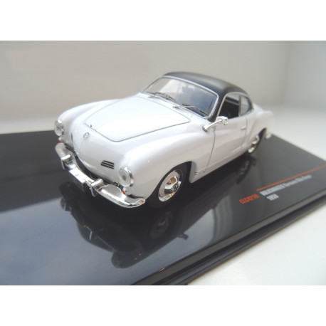 VOLKSWAGEN VW Karmann Ghia 1958 from IXO in 1:43 CLC421N white-black