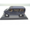 VOLKSWAGEN VW T5 Multivan bluemetallic from Minichamps in 1:43 NEW