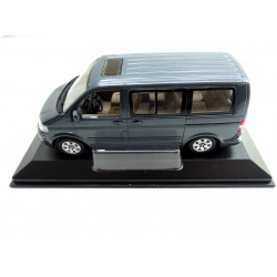 VOLKSWAGEN VW T5 Multivan grey from Minichamps in 1:43 NEW