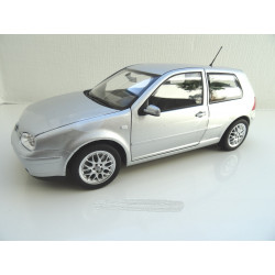 VOLKSWAGEN VW Golf 4 GTI from NOREV in 1:18  silver NEW 188570