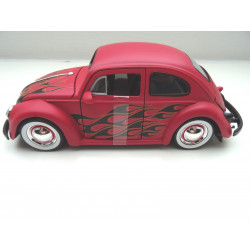 VOLKSWAGEN VW Beetle by JADA in 1:24 mat red, whitewall tires, flames 91697