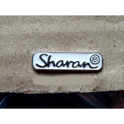 VOLKSWAGEN VW Pin Sharan lettering, very rare !!!