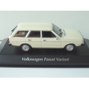 VOLKSWAGEN VW Passat Variant B1 model car Maxichamps 1:43 white 940054211