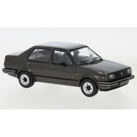 VOLKSWAGEN VW Jetta 2 model car 1984 gray metallic IXO in 1:43 CLC500N.22