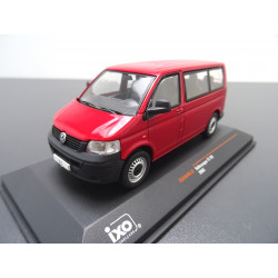 VOLKSWAGEN VW T5 Bus Transporter Multivan model car red 1:43 IXO NEW